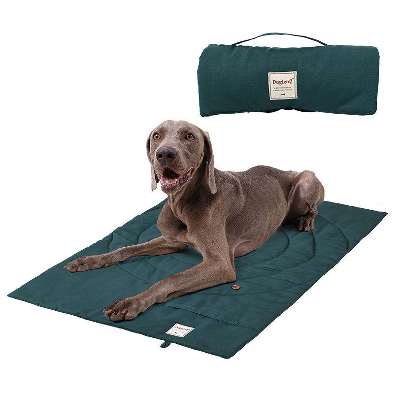 Outdoor Camping Rug Waterproof - حصيرة الحيوانات الأليفة المحمولة القابلة للطي
