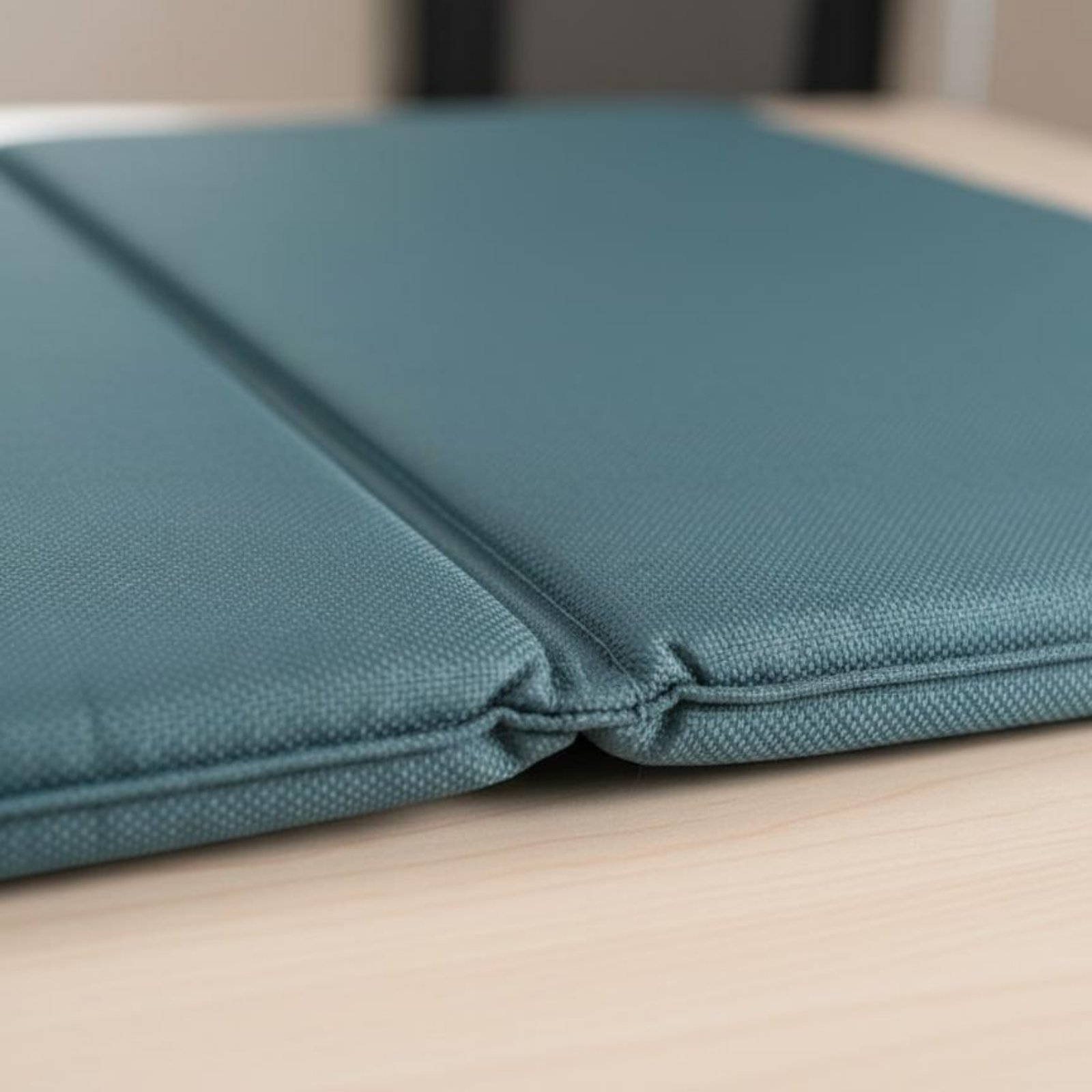 حصيرة سفلية مبطنة قابلة للطي ل - مراجعة Outdoor Camping Mat وسعره